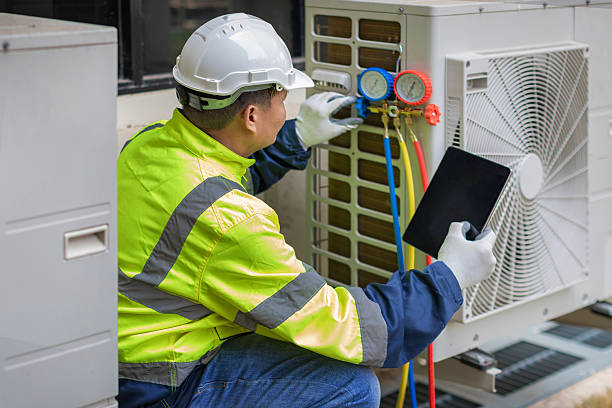 Professional Hvac technician working in Minneapolis, KS